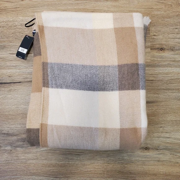 Lucky Brand Poncho Wrap Cape - Picture 7 of 7